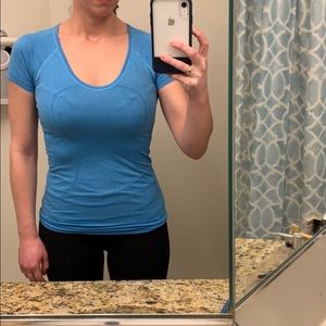 Blue lululemon yoga top